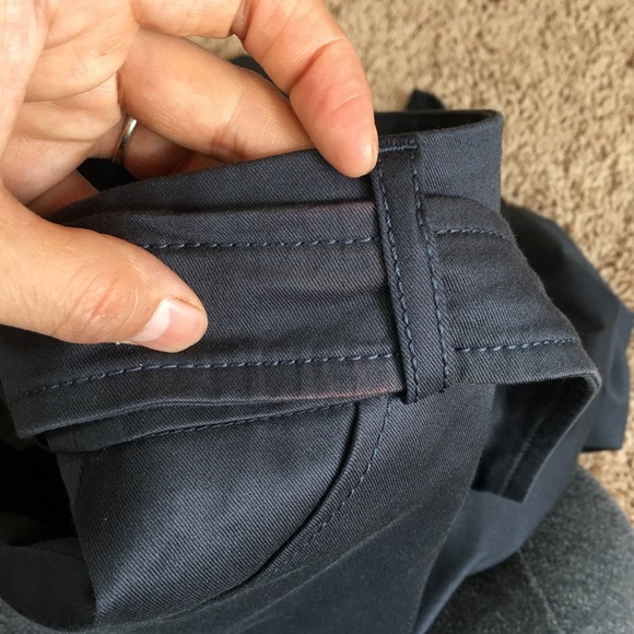 AKRIS punto pencil gray belted midi skirt, size 4(runs small) - Picture 6 of 8